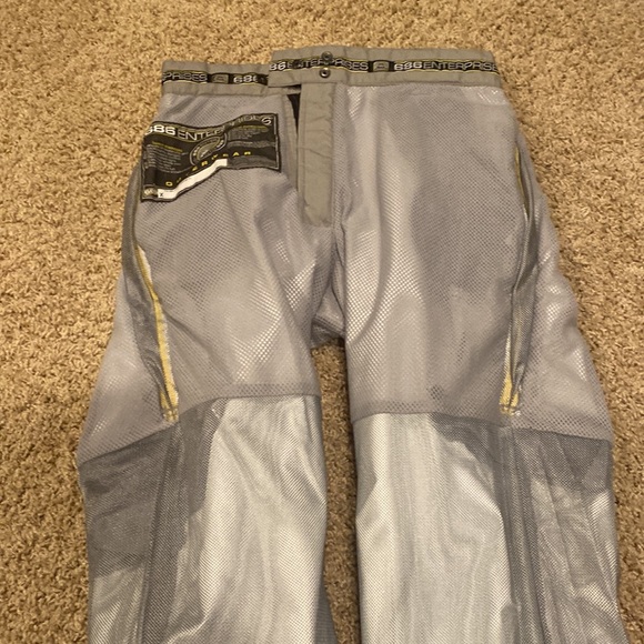 686 Snowboard/Ski Pants Size Small - Picture 10 of 12